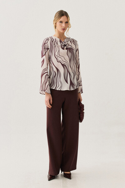 FotoBlusa Abstrata Manga Longa Flare Decote Drapeado (cópia)