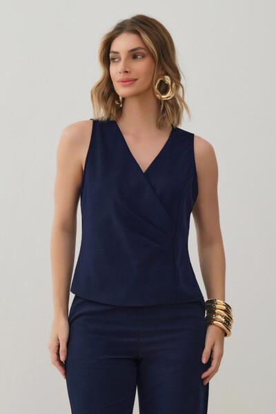 Foto Conjunto de Blusa Regata Transpassada Pregas Triple e Calça Reta
