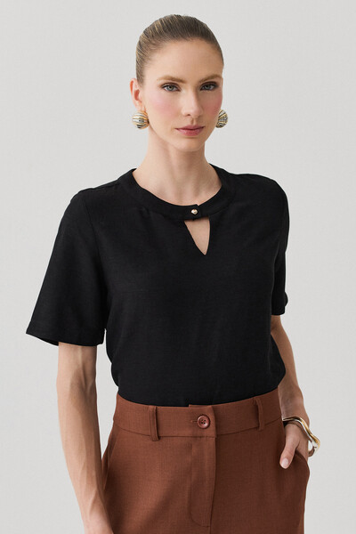 Foto Blusa Decote Redondo Gota Gold