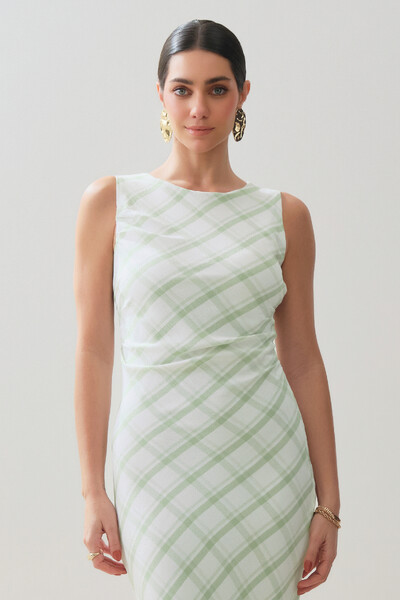 Foto Vestido Midi Regata Xadrez Lateral Franzida