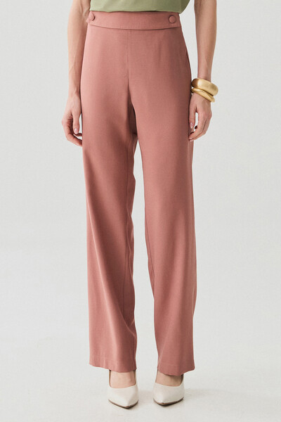 Foto Calça Reta Botões Forrados Double