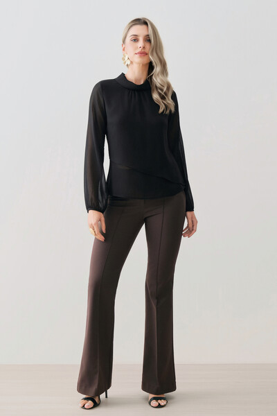 FotoBlusa Dupla Transpassada Assimétrica de Chiffon Yoryu Manga Longa Gola Dobrada