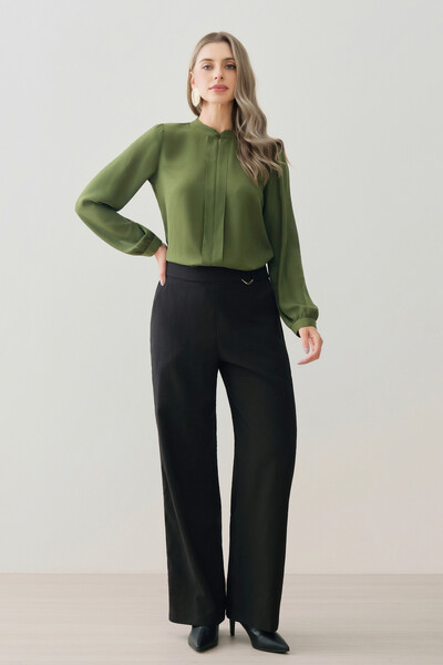 FotoBlusa Manga Longa Punho Gola Baixa Mini Botão Forrado Pregas