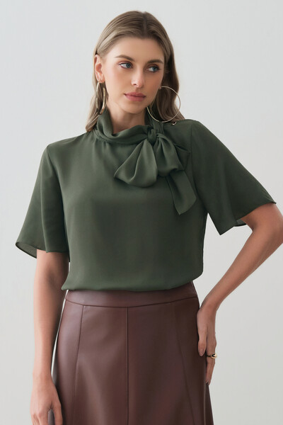 Foto Blusa Assimétrica Gola Dobrada de Laço Ombro Esquerdo Gold Double