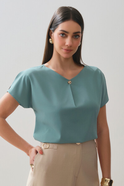 Foto Blusa Manga Morcego Abertura Decote V Prega Gold