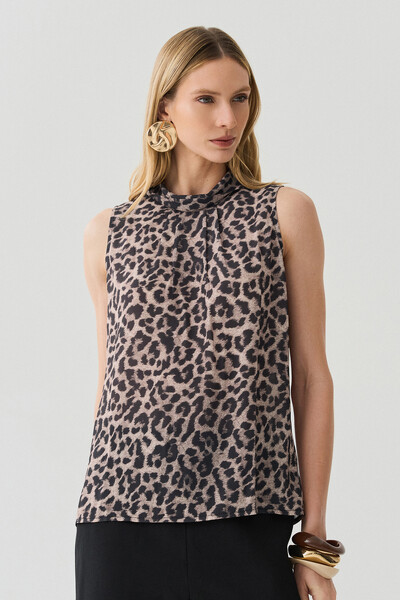 Foto Regata Onça Gola Dobrada Franzido