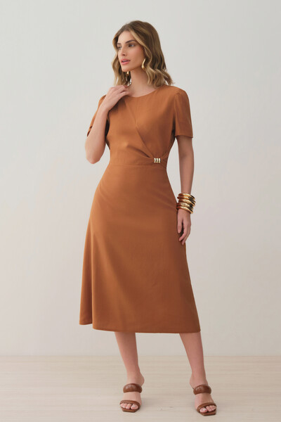 Foto Vestido Midi Leve Transpasse Gold