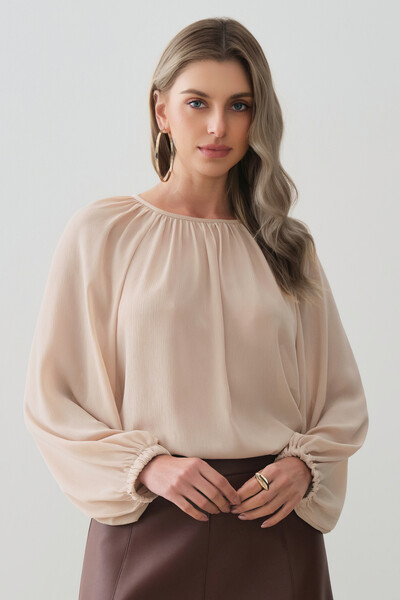 Foto Blusa Assimétrica de Chiffon Yoryu Manga Longa Raglan Ampla Elástico Decote Franzido