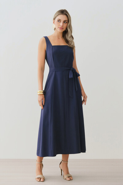 Foto Vestido Midi de Alça Larga de Alfaitaria Decote Quadrado Recortes Cinto