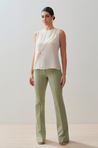 Foto Calça Flare Double