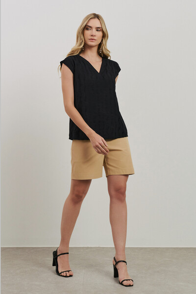 LOOK 779