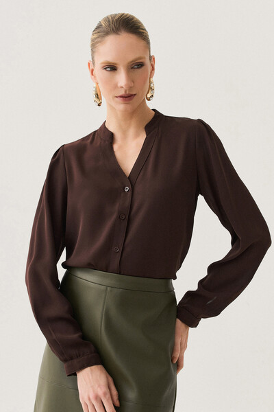 Foto Camisa Manga Longa Punho Gola Baixa Decote v