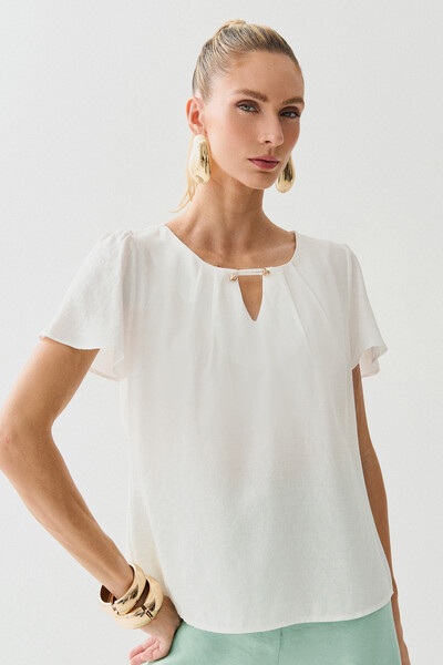 Foto Blusa Decote Vazado Pregas Gold Double