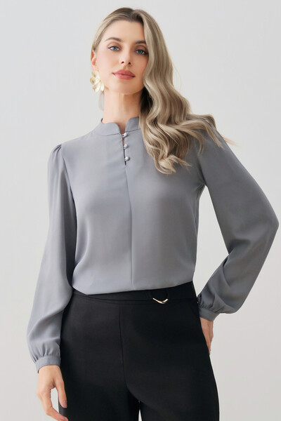 Foto Blusa Manga Longa Punho Gola Baixa Mini Botões Triple