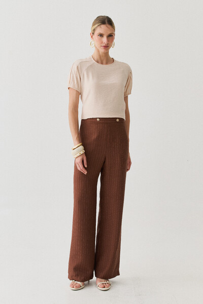 Foto Pantalona Slim Risca de Giz Botões Gold