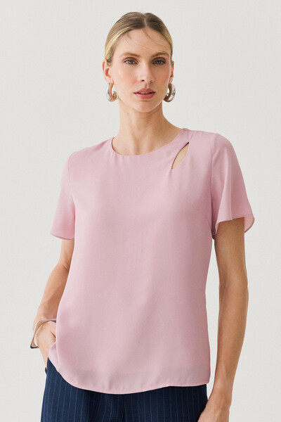 Foto Blusa Assimétrica Dupla Ombro Cut Out