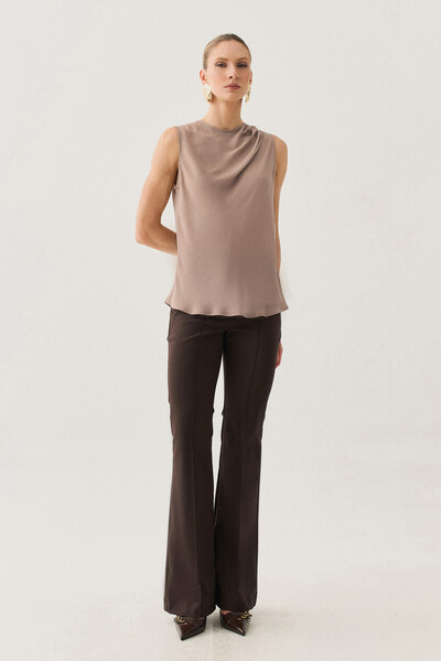 Foto Blusa Regata Assimétrica Ombro Esquero Drapeado Pregas