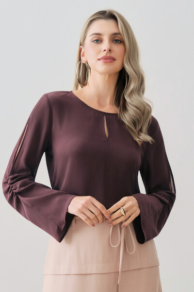 Foto Blusa de Chiffon Yoryu Decote Gota Manga Longa Evasé Cut Out Franzida
