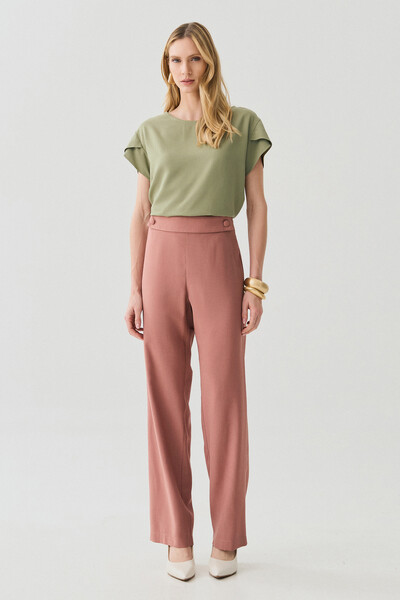 FotoCalça Reta Botões Forrados Double