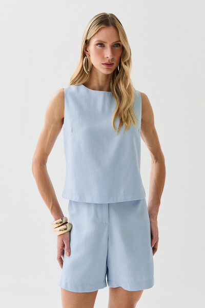 FotoConjunto de Blusa Regata Pence e Shorts Botão Forrado