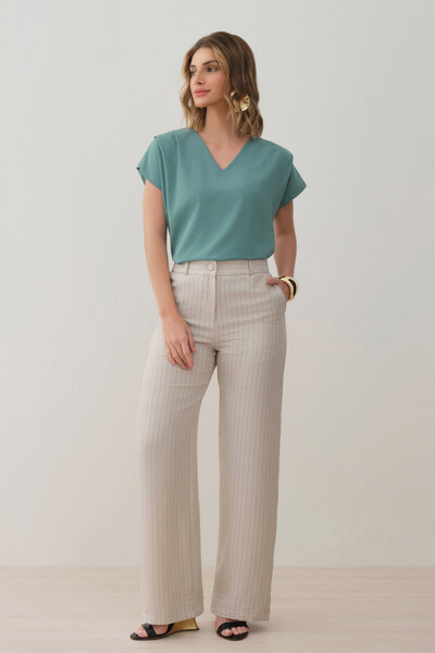 Foto Blusa Manga Morcego Decote V Ombro Pregas Double