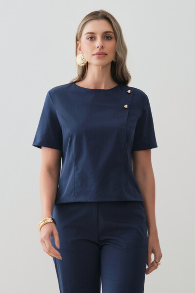 Foto Conjunto de Alfaiataria de Blusa Crop Assimétrica Ombro Esquerdo Prega Gold Double e Calça Reta