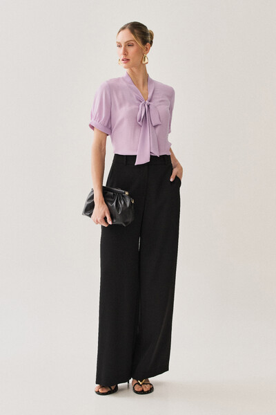 Foto Pantalona de Alfaitaria Botão Forrado