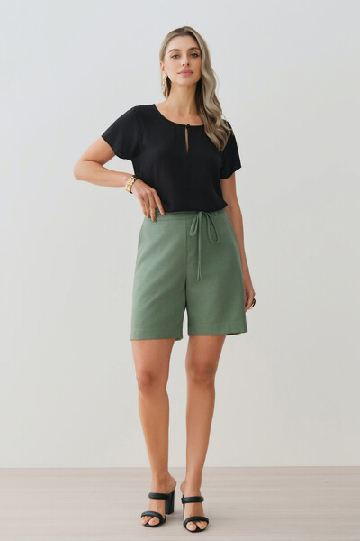 FotoBlusa Manga Raglan Decote Gota Mini Botão Forrado