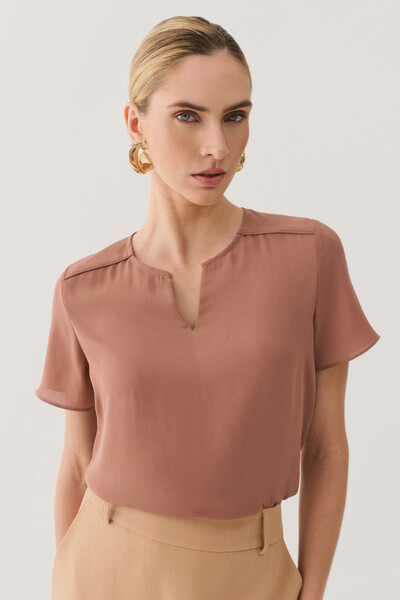 Foto Blusa Decote Cavado Ombro Nervura