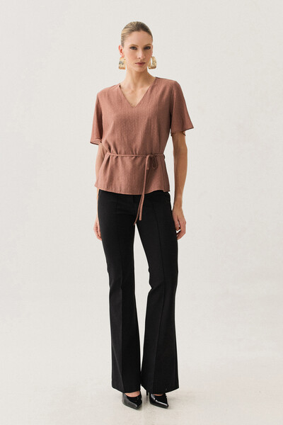 FotoBlusa Decote V Cinto Fino