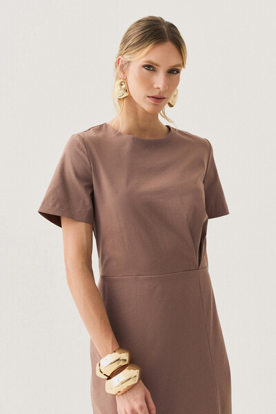 FotoVestido Midi Assimétrico Cintura Prega