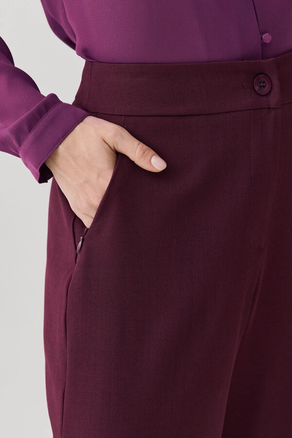 Pantalona Slim de Alfaiataria Bolso Faca Discreta
