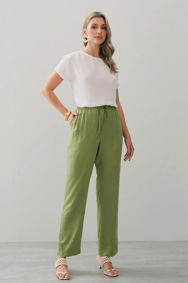 Calça Reta Cintura Elástico Laço