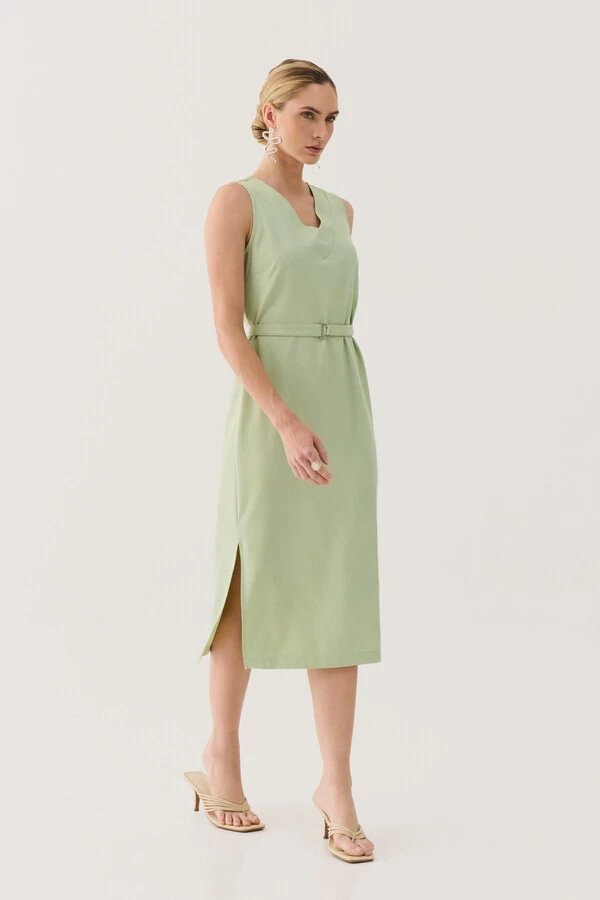 Vestido Midi Regata de Alfaiataria Decote V Recorte e Cinto Fivela