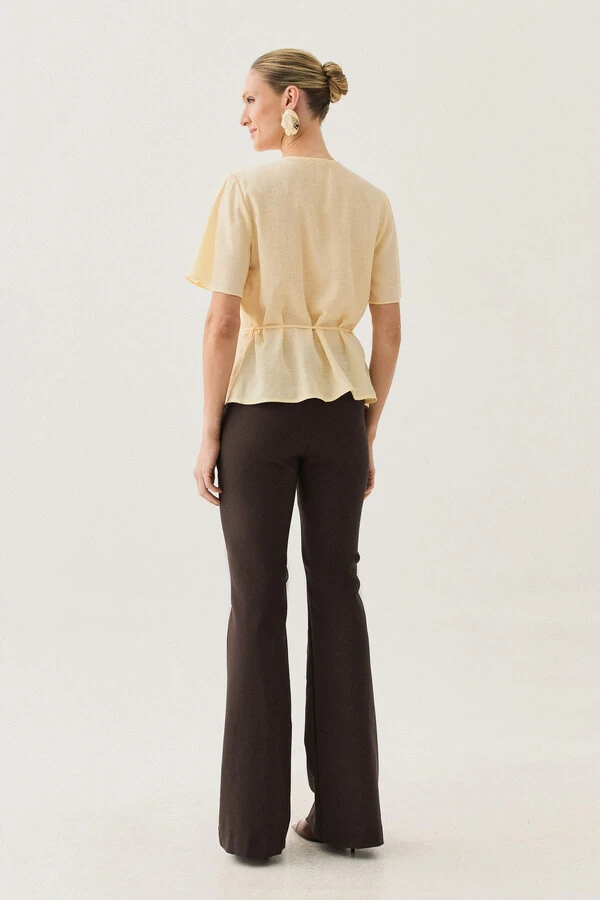 Blusa Decote V Cinto Fino