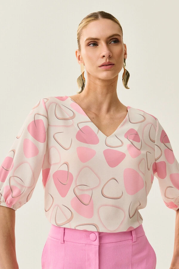 Blusa Abstrata Triângulo Manga 3/4 Elástico Decote V