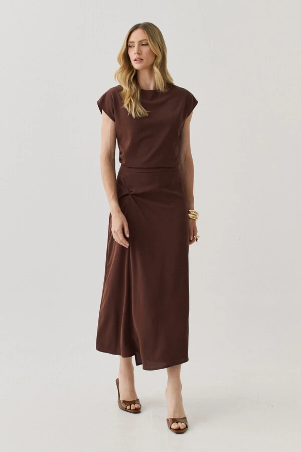 Conjunto Assimétrico de Blusa Manga Morcego Pregas Drapeada Saia Midi Evasê Drapeada