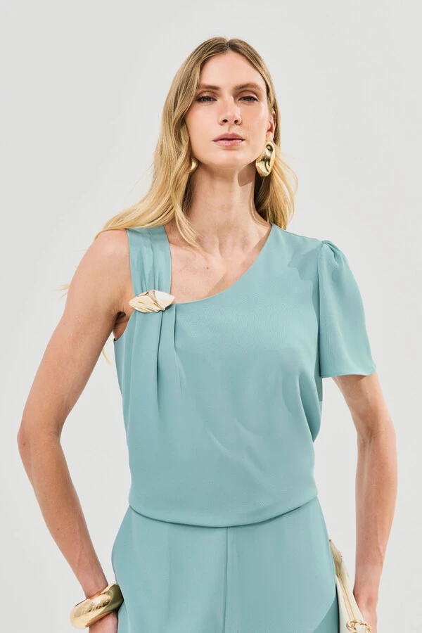 Conjunto de Alfaiataria de Blusa Assimétrica Alça Direita Gold Pregas e Pantalona