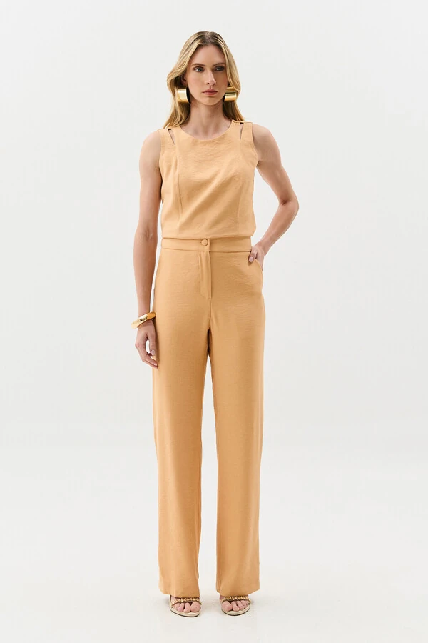 Conjunto de Blusa Regata Crop Ombro Cut Out Recorte e Calça Reta Botão Forrado