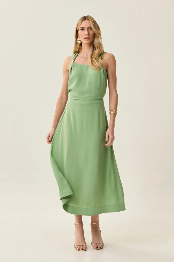 Conjunto de Blusa Regata Omro Gold e Saia Midi Evasê