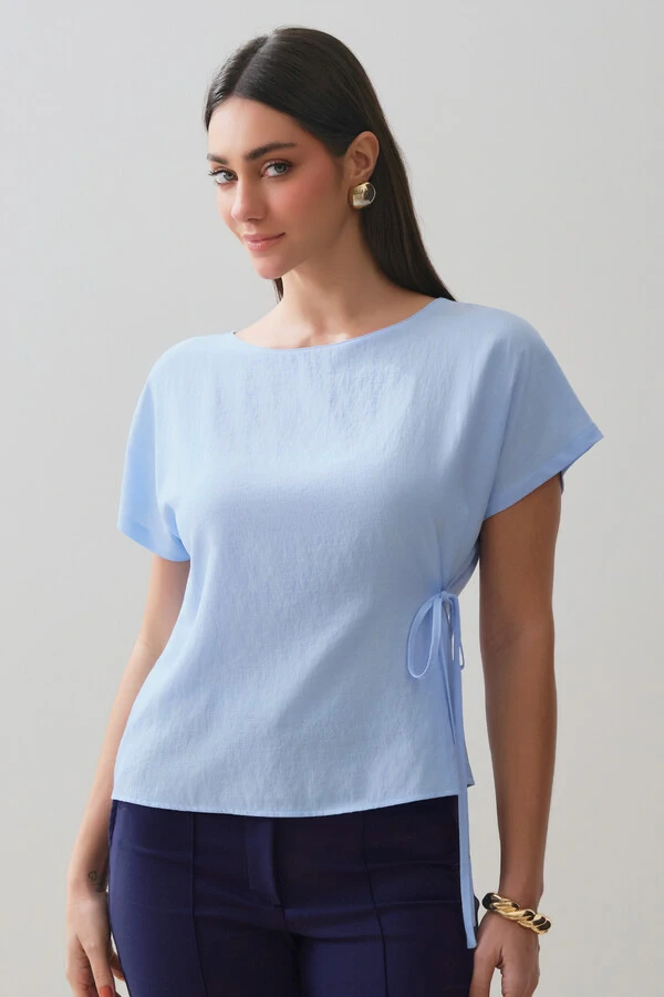 Blusa Manga Morcego Lateral Laço