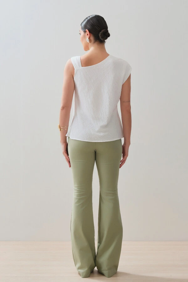 Blusa Assimétrica Alça Gold Pregas