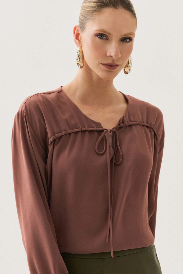 Blusa Manga Longa Punho Gold Decote Cavado Laço Puxante