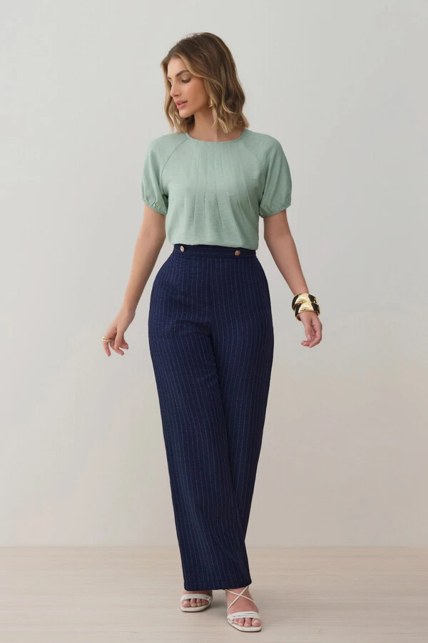 Pantalona Slim Risca de Giz Botões Gold
