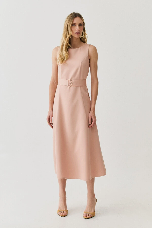 Vestido Midi Evasê Regata de Alfaiataria Recortes Cinto Fivela Gold