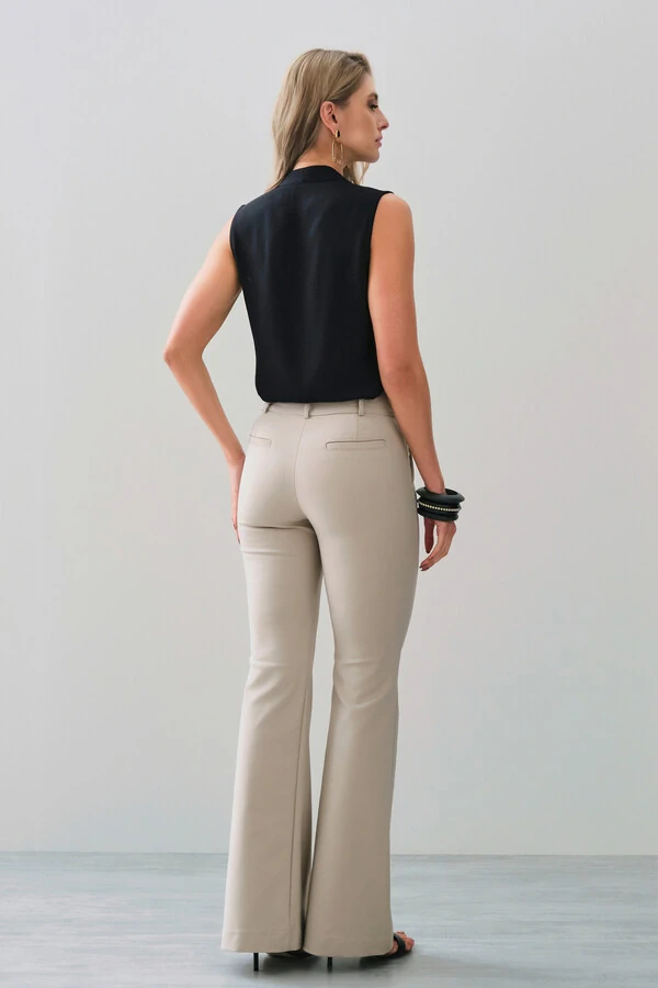 Camisa Regata Decote V Ombro Pregas Double Mini Botões Forrados