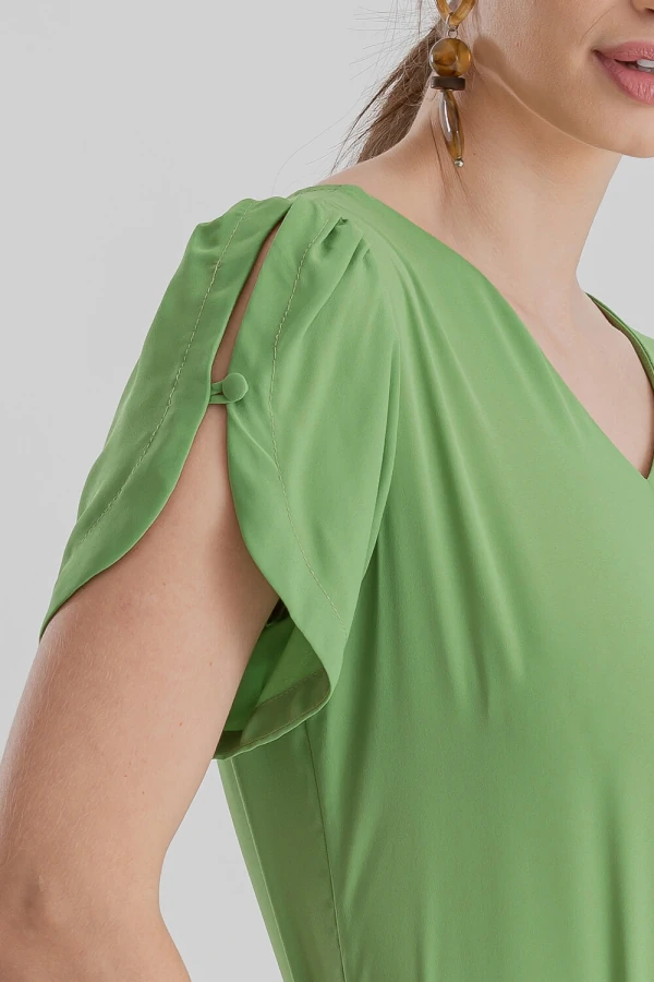Blusa manga aberta botão forrado