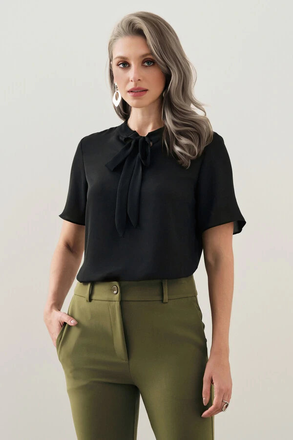 BLUSA GOLA BAIXA LAÇO