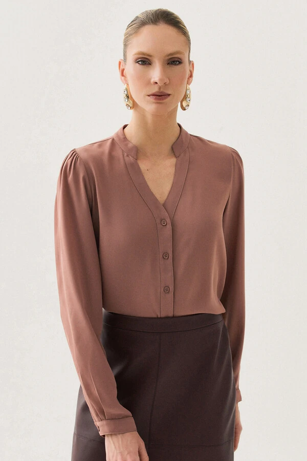 Camisa Manga Longa Punho Gola Baixa Decote v