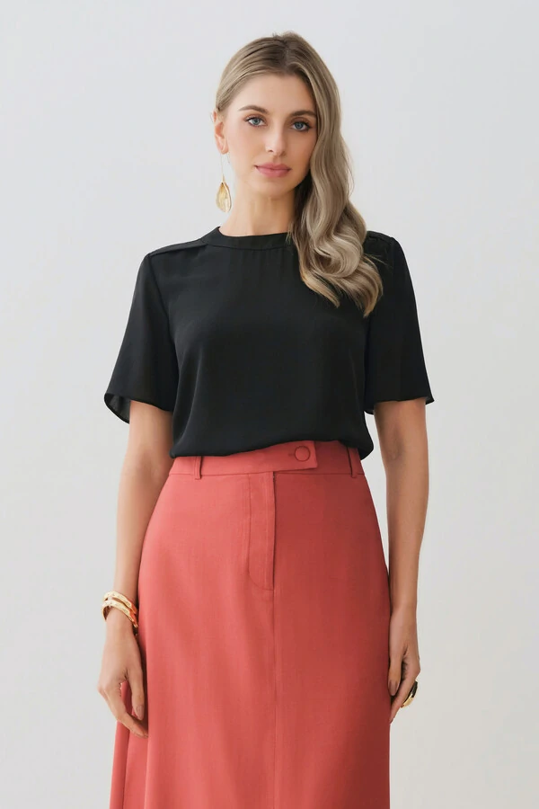 Blusa Decote Redondo Ombro Prega